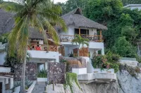 Right in front of the sea! Maguey House
