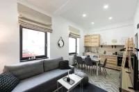 Charming Family Sized Flat in the Heart of Brasov Old Town - Апартаменты