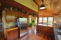 Madaket Home Sunset on Hither Creek -  3 Bedroom 3 Bath - ที่มีอ่างอาบน้ำ
