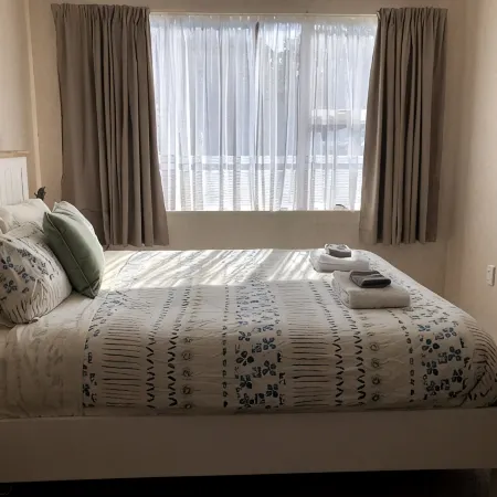 Cozy 2 Bedrooms Lavender Garden House at Oamaru, sweet as home!