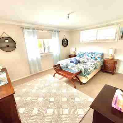 Tuncurry Tranquility family and dog friendly house / garden conveniently located Rooms