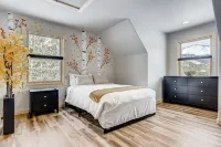 Located just 1.3 miles to downtown Breck and ski resortLicLR21-000002