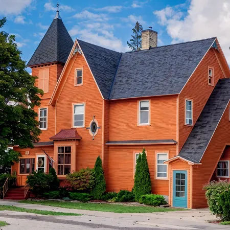 Downtown Boyne City on Boyne River - 4 BR/4 Full BA - 3,800 sq ft. - Sleeps 13