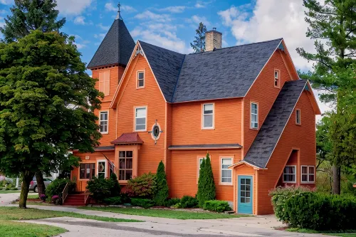 Downtown Boyne City on Boyne River - 4 BR/4 Full BA - 3,800 sq ft. - Sleeps 13