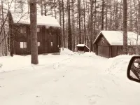 Traveling with kids? Try this secluded & updated 3-bedroom home close to Okemo
