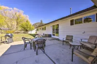 Walk to Dolores River Park • Fire Pit • Near Mesa Verde • McPhee • Phil's World - Bergblick