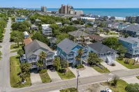 Private Heated Pool,2 Min. Walk to Beach, Games, BBQ Area, Beach Essentials, 5Br - Wifi