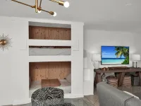Oceanfront, Stunning, Renovated, Guests Love it! Hotels in Sawgrass