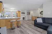 *Wow!!* Executive Cozy Home with 3 Beds, Work Station & Gym - Gym