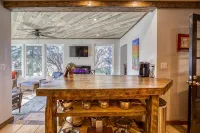 A Carefree Cottage/Pet friendly