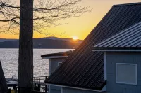 Cozy Cottage on Lake Champlain with Incredible Views and Outdoor Space! - 4-Star