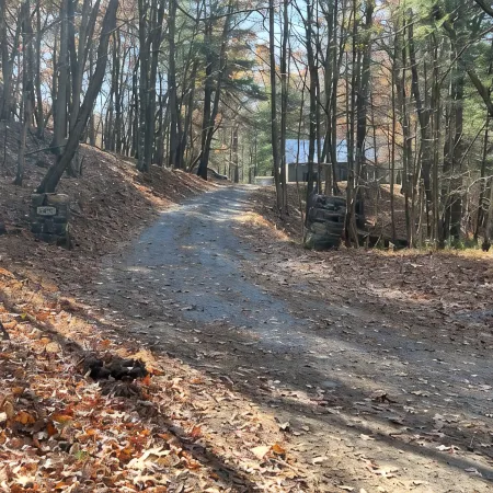 Cabin joins Lost River State Park! Convenient to most popular hiking trail.