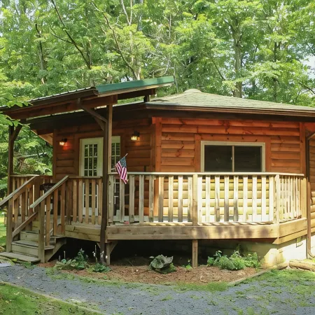 Sugar Shack Yurt Romantic and cozy!