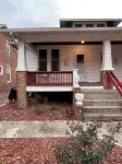 Charming 2-bedroom apartment in beautiful Belleville with WiFi