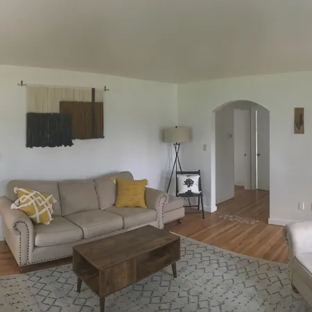 Oak Street Farm House