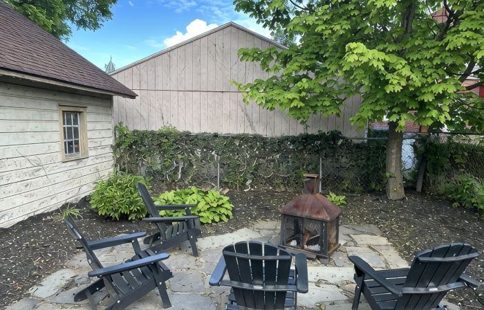 Village Apt