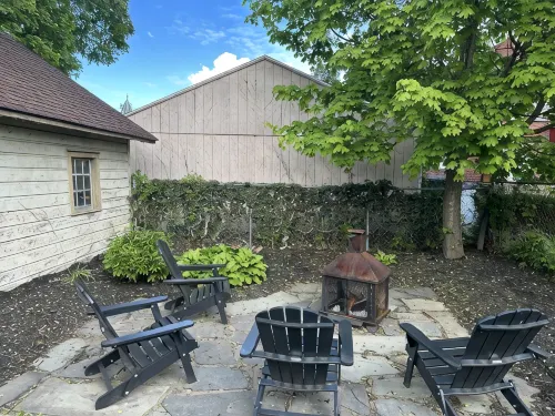 Village Apt
