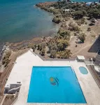 Couples Retreat Studio Ocean Front,300MB WiFi.  SuperHost!!