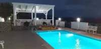 Villa with sea view pool - Villas