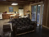 Rustic Lakeside Cabin- 3 miles from Glacier Park- get own beach & dock! - Chalets