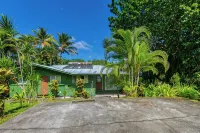 Hilo Hawaiian Beach Apartment