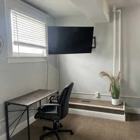 Historic Downtown Studio Steps from Eateries & Wvu
