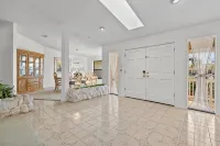 Riverside Retreat: 4BR/3BA with Private Dock and Boat Lift - Boutique