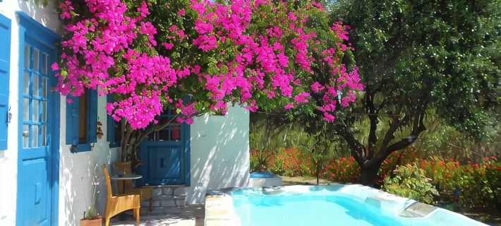 Traditional Cycladic country home Hotels in Ermoupoli