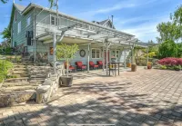 Blackbird Glen Bed and Breakfast, Glenmore, Kelowna, BC