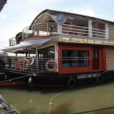 Kera Houseboats Alleppey