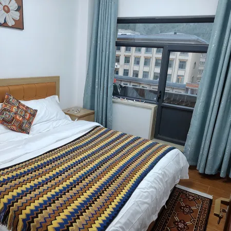 Xiahe Jiezuo Homestay
