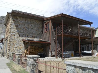 Modern Downtown Loft in Heart of Silverton