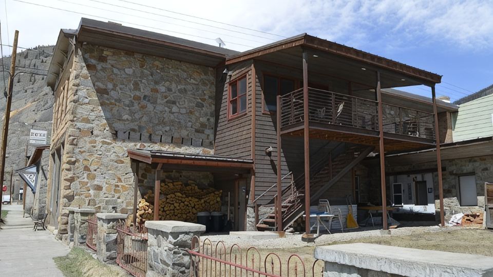 Modern Downtown Loft in Heart of Silverton