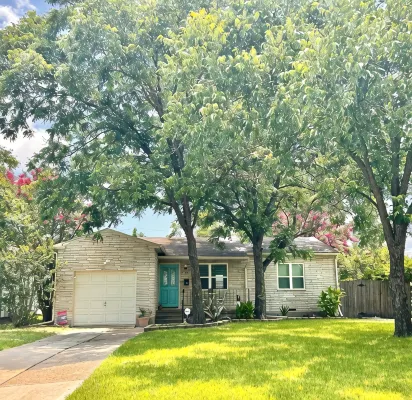 2/1 Cottage near Airport, ConvCntr, MusicFctry, FourSeasons, Omni, Westin, UD