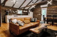Remodeled Cook Forest Cabin
