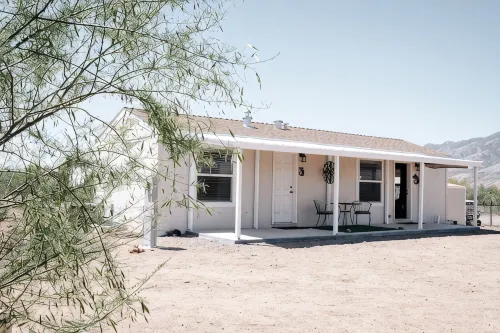 Cozy, quiet getaway in the high desert, 10 miles to Roosevelt Lake - 3-Star