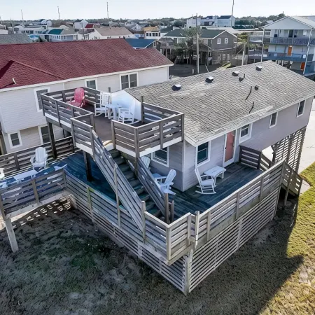 Ocean Views -Dog Friendly- 3rd Row From The Beach