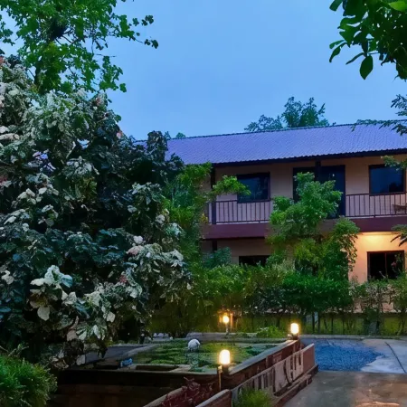 Ban Sakaekrang Resort