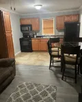 Charming 1-bedroom 3 Miles from Whiteman AFB Knob Noster with AC, WiFi - 2-Star