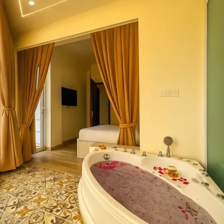 The Neeraj Ganga Rajmahal Wellness with Ganga View