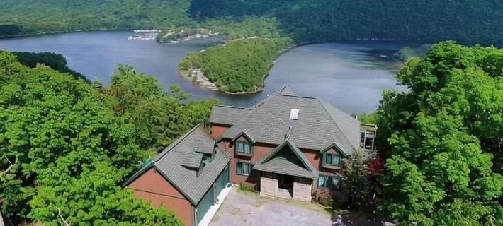 Classy Mountain Top Lake View: One of the Best in PA! Hot Tub, Fire-Pit, Grill Hotels in Huntingdon County