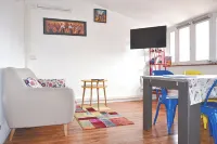 "I jazz the colors in Albi", 2 bedroom apartment, right in the center of ALBI - อพาร์ทเม้นท์