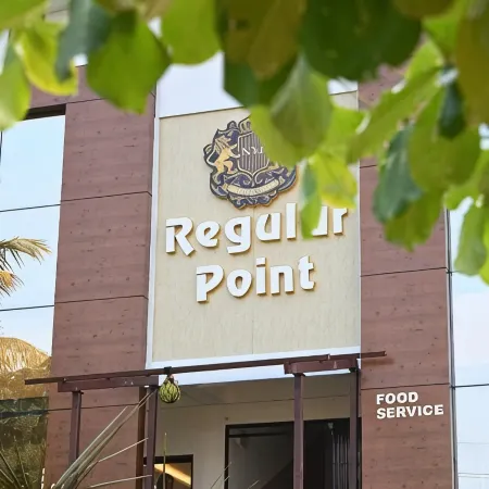 Regular Point Отели в г. Мандья