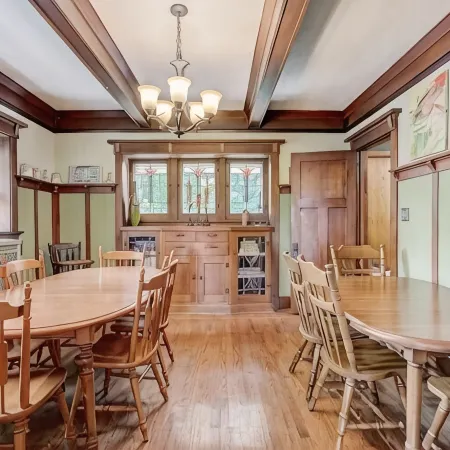 Enjoy Beachfront Living With family!