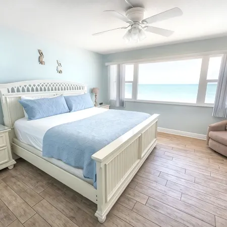 Direct Oceanfront 2Br Condo w/ Balcony at Paradise Beach Club, Unit 339