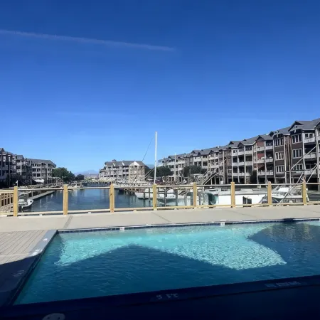 Floating In Paradise On The Azul Project