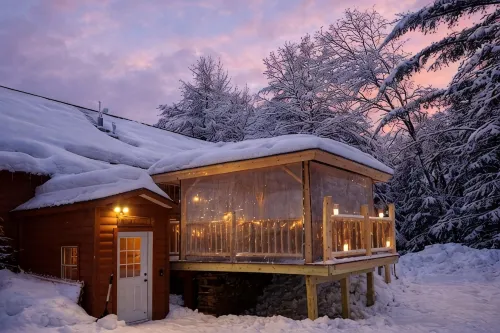 4-bedroom cabin just 10 minutes from Adirondack Park
