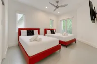 Villa Solara Grove by Solu: Luxury, Gated, Free Parking