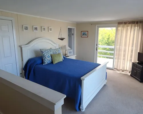 Waterfront Cottage - fantastic unobstructed views!! Hotels in Wellfleet