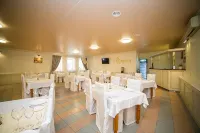 Olimpiya Hotel - parking